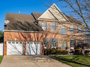 3 Overlook Ct, Bayville, NJ