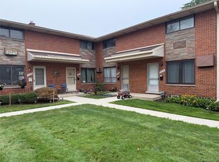 29220 Tessmer Ct, Madison Heights, MI 48071
