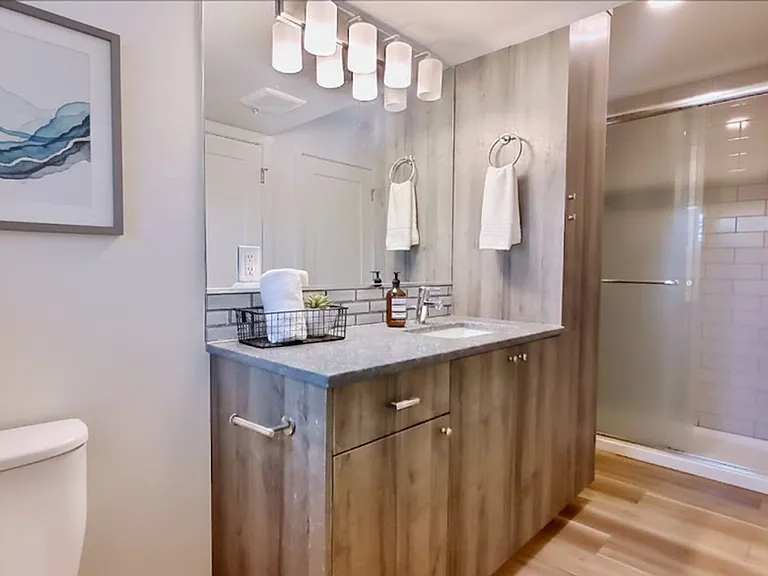 PUSC03 - Quarry Commons — Photo 15