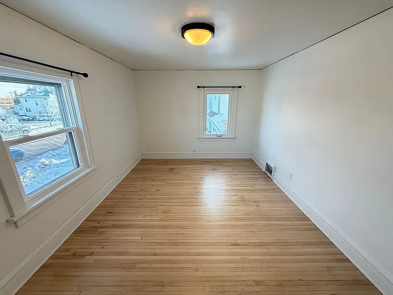 1301 Hammond Ave — Photo 14
