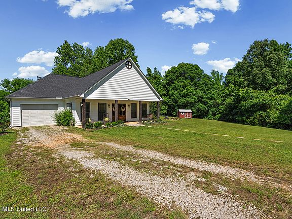 3rd image of 227 Christian College Rd