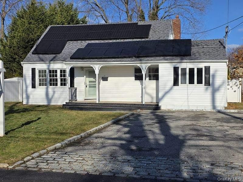 1st image of 125 Greenwood Drive
