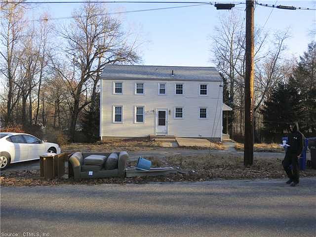 2nd image of 104 Edgemere Rd