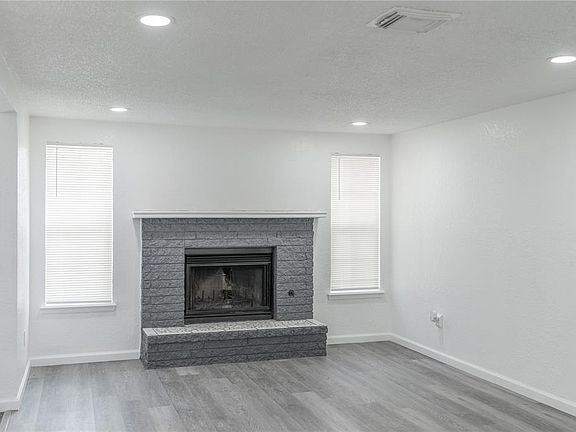 2nd image of 8408 S Drexel Pl