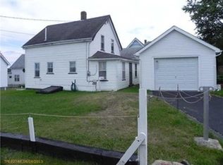 6 High St, Lubec, ME 04652