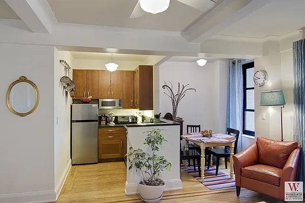 Sold by Wohlfarth & Associates Inc | media 27