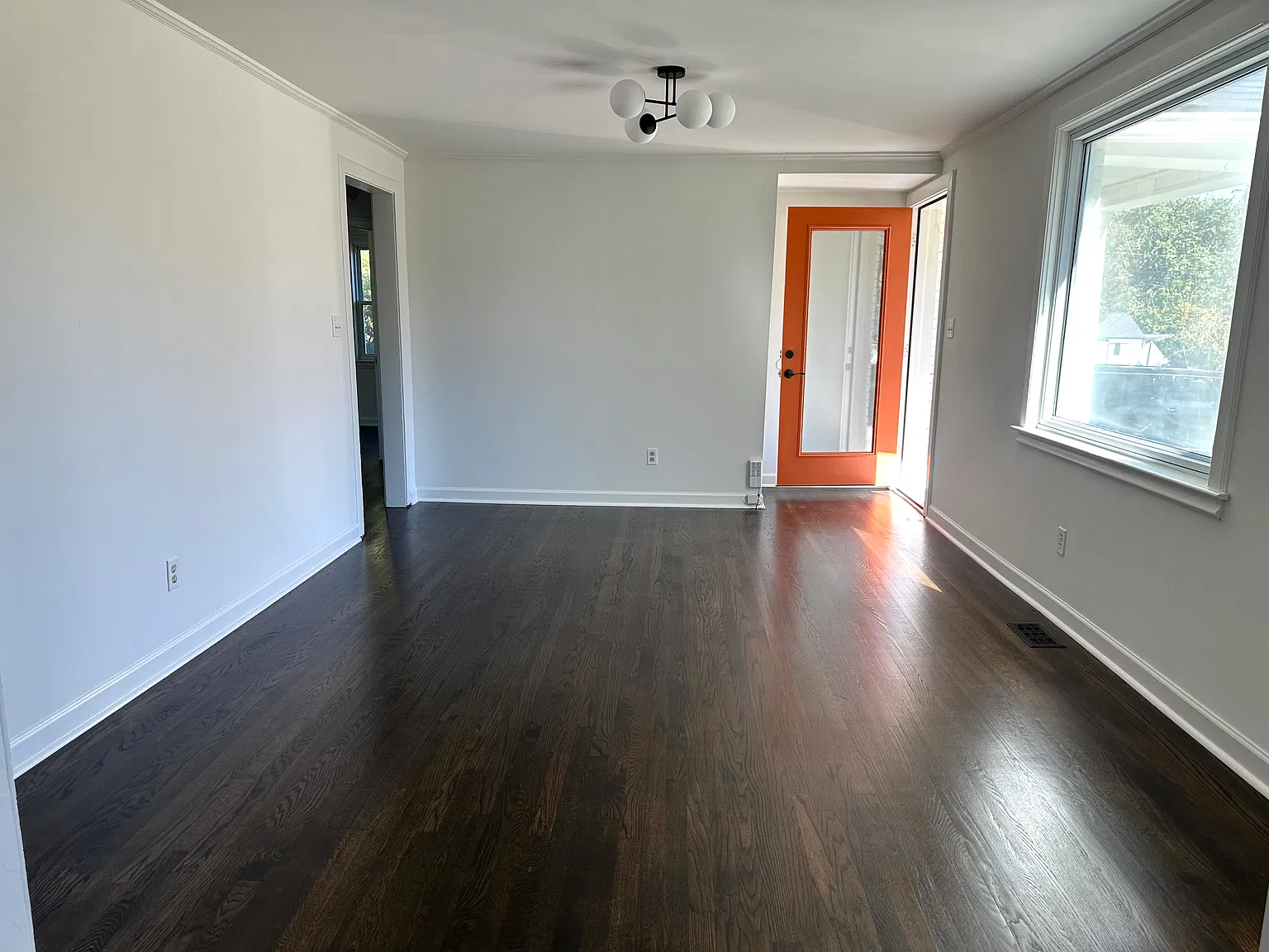 4005 Burrus St — Photo 3