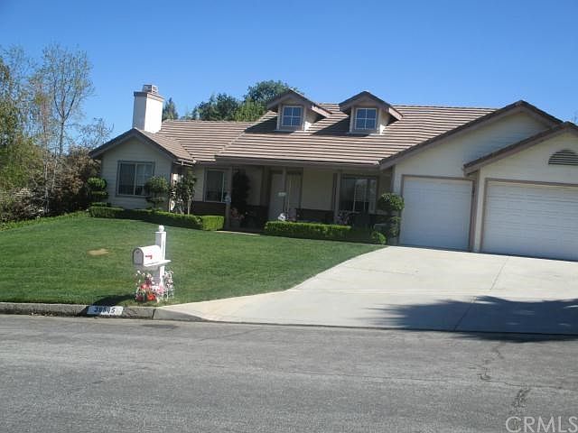 1st image of 38545 Wildflower Ln