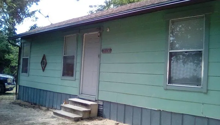 2 bed, 1200 sqft, $1,600 — Photo 3
