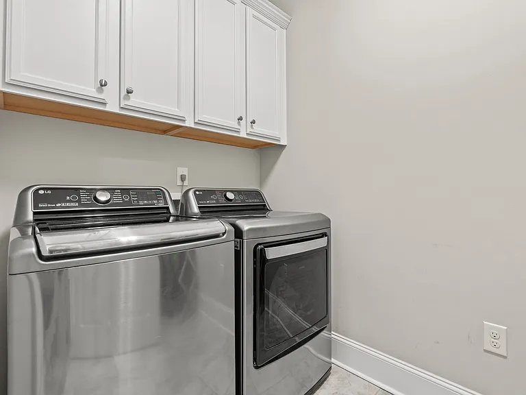 7809 Monarch Dr — Photo 12