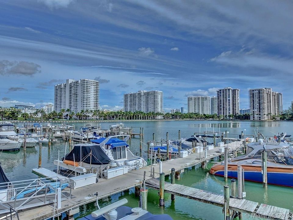 1st image of 18021 Biscayne Blvd APT 1903