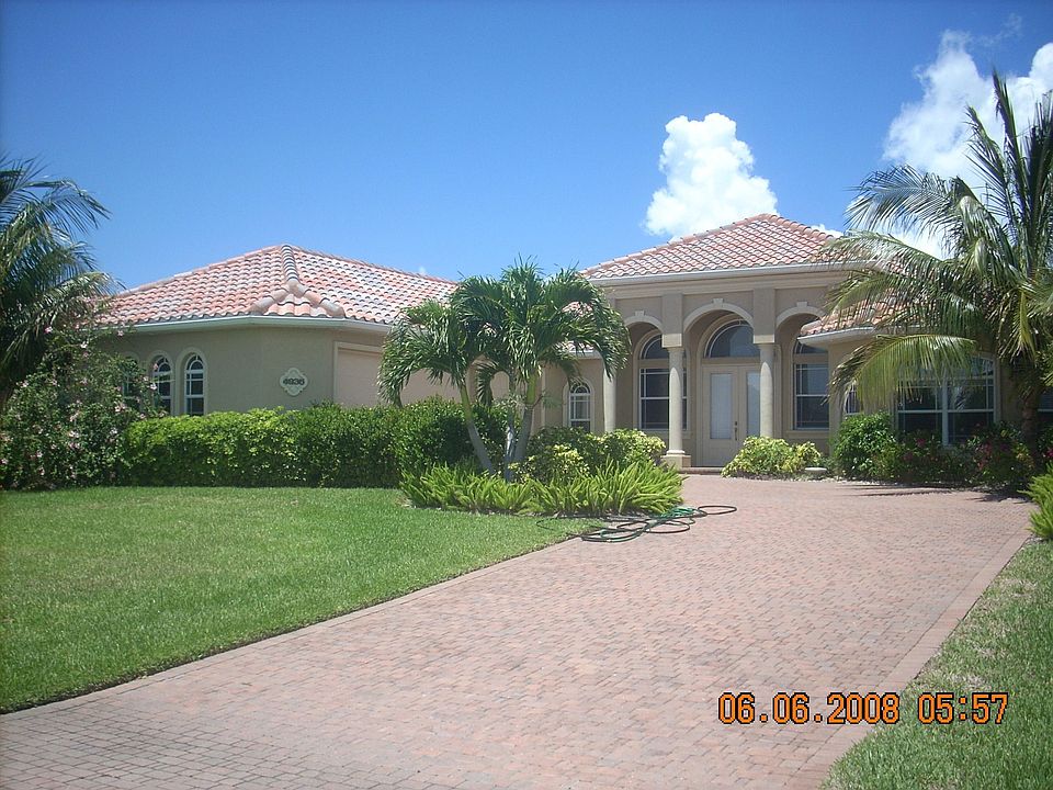 1st image of 4936 SW 19th Pl
