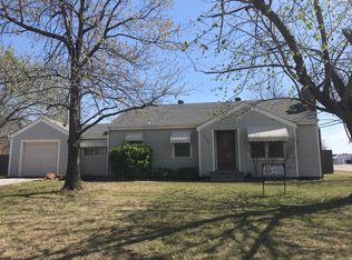 1001 N Highland Dr, Broken Arrow, OK 74012