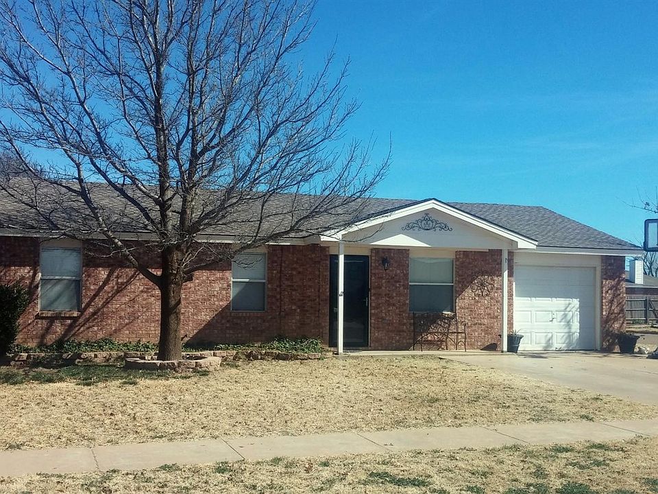 1st image of 1418 Bryan Ave