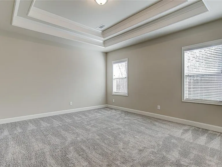 6976 Lancaster Xing — Photo 29