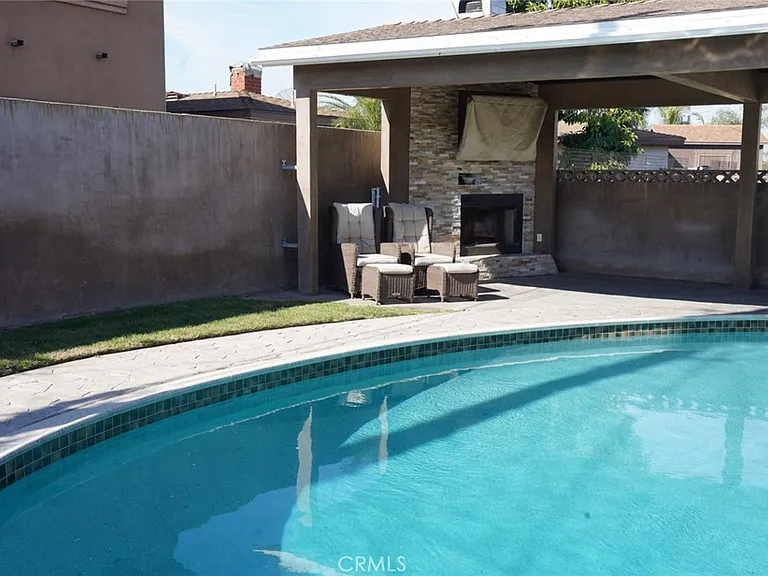 24419 Marine Ave — Photo 19