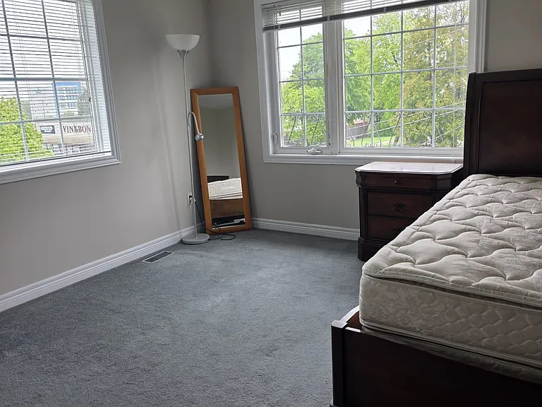 6 English St #3 — Photo 3