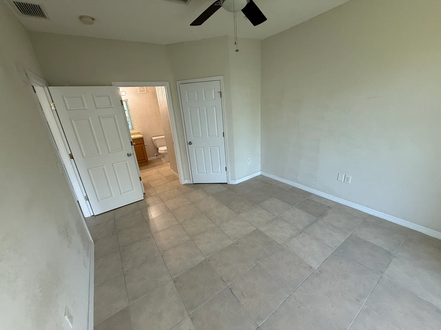 2 bed, 1109 sqft, $1,700 — Photo 4