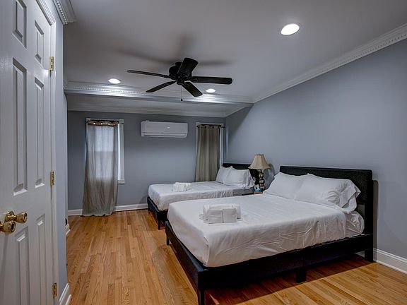 5th image of 141 N Patterson Park Ave