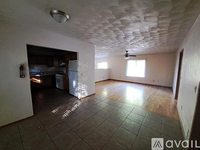 1332 Knollwood Ave — Photo 3