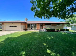 10825 Harrison Rd, Osceola, IN 46561