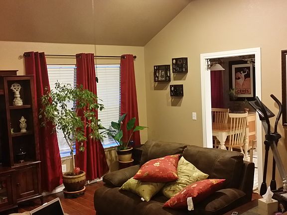 2nd image of 109 N Rolling Meadows Dr