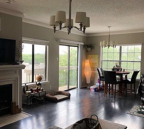 4th image of 8750 Park Ln #130