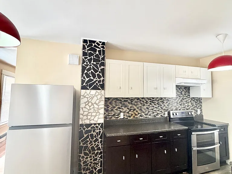 371 Norton St #1 — Photo 1