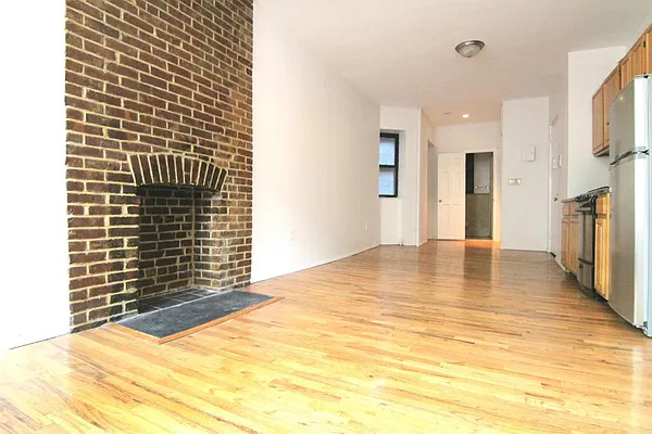 Rented by FirstService Realty (legacy) | media 7