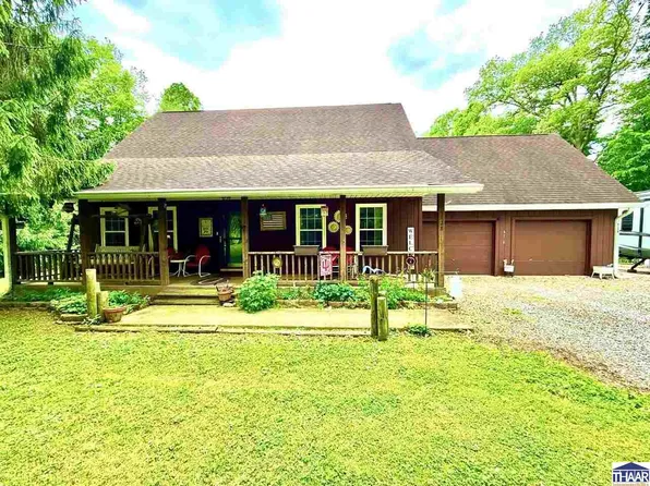6128 W Empire Dr, West Terre Haute, IN 47885