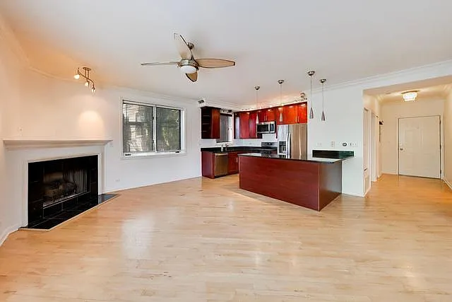 815 N Marshfield Ave #204 — Photo 12