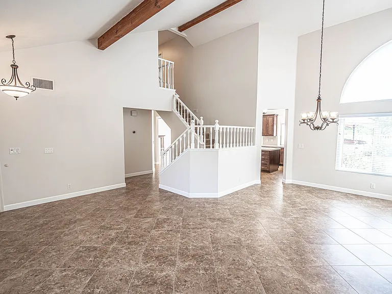 22572 Tulip Ct — Photo 5