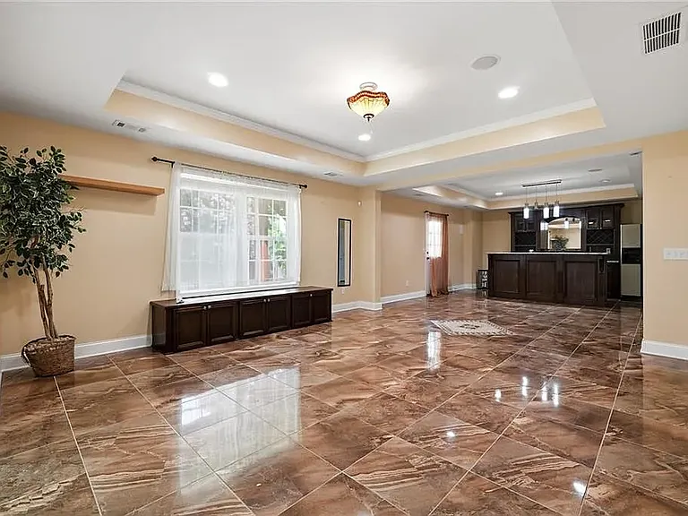 2530 Wainwright Way — Photo 2
