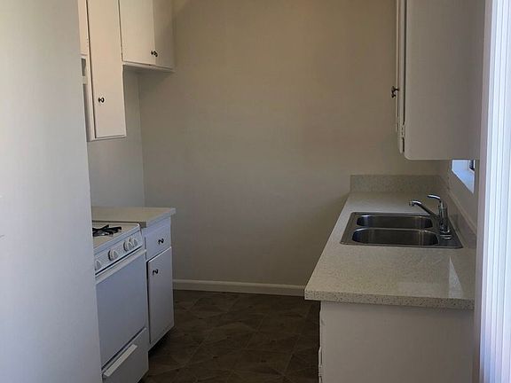 5th image of 1726 W 146th St APT 19