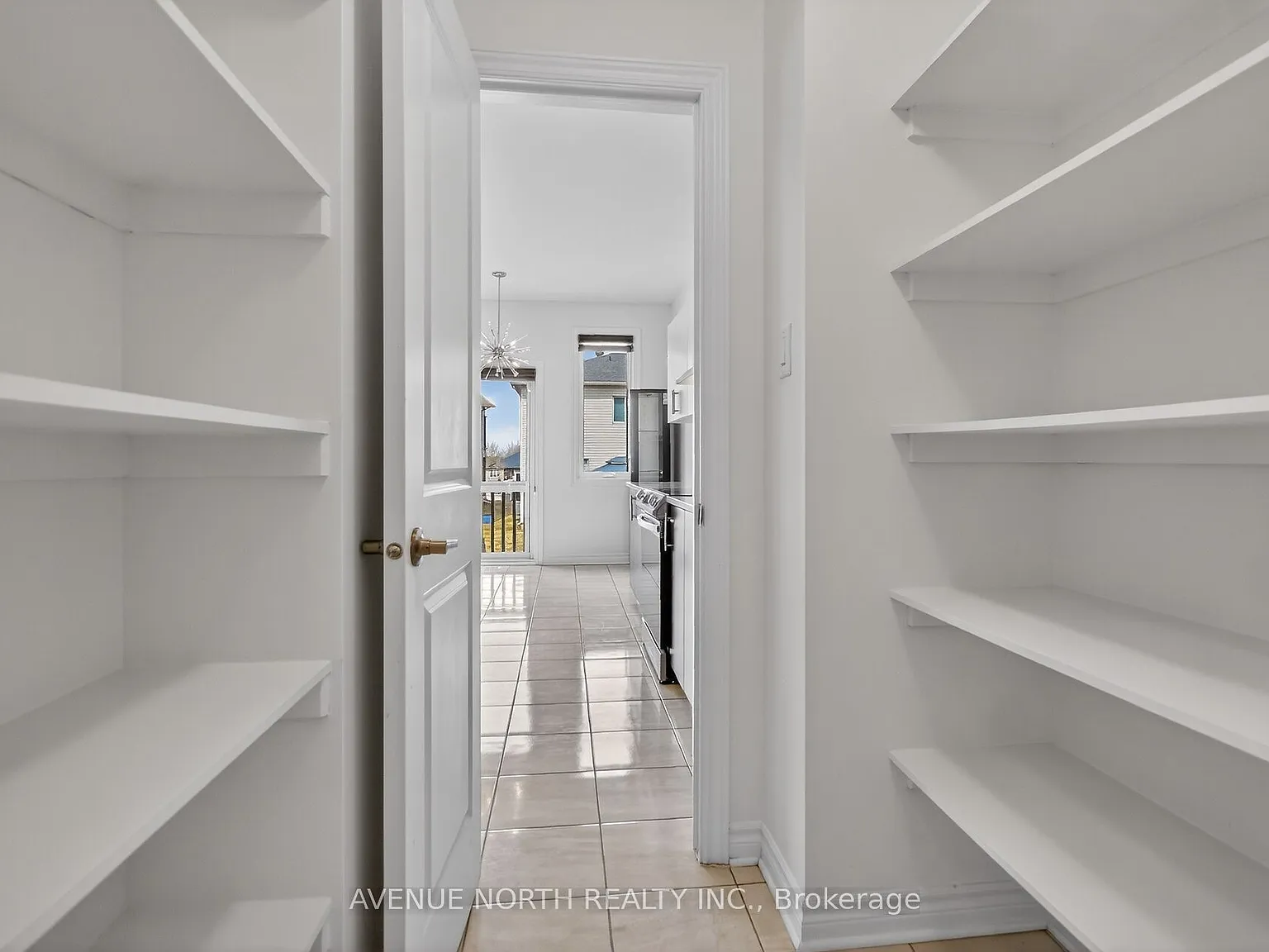 4 bed, $3,650 — Photo 4