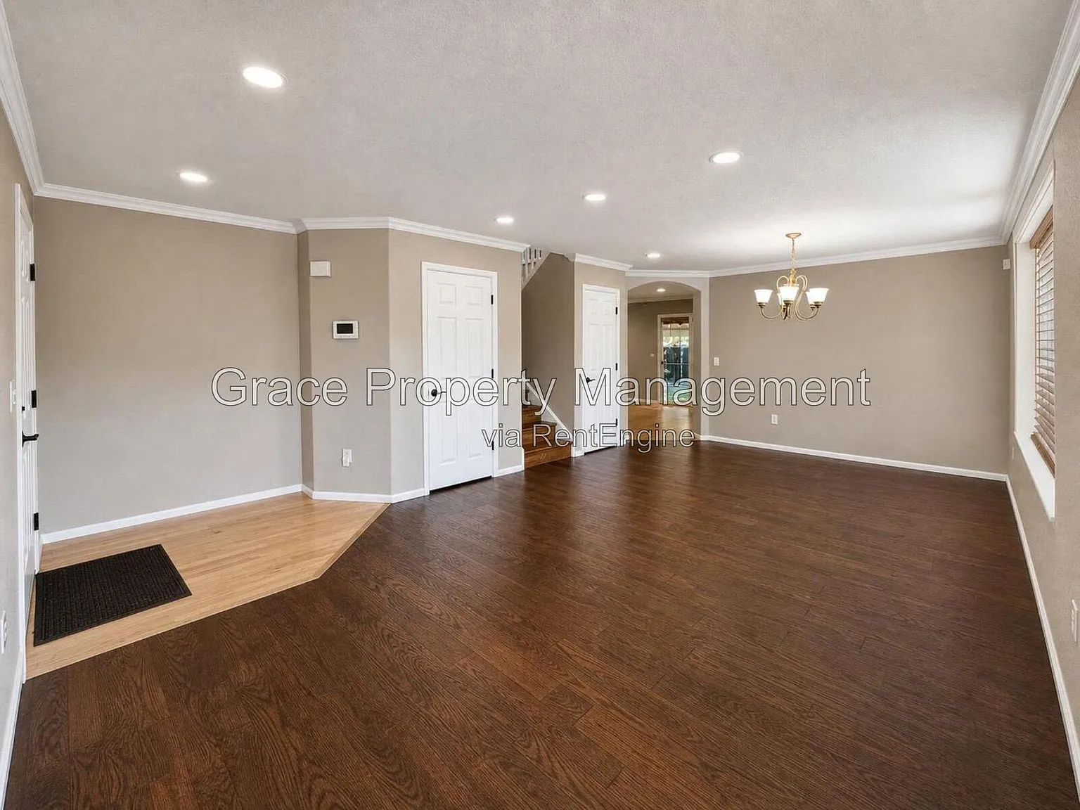 5 bed, 3.5 bath, 3102 sqft, $3,995 — Photo 2