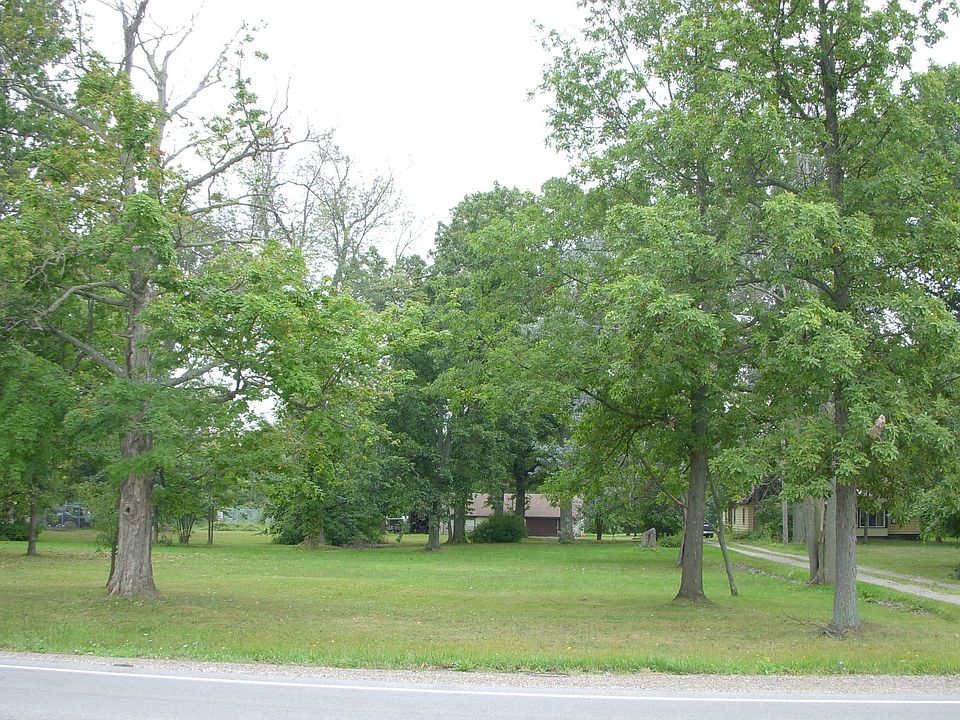 2nd image of 9223 Marine City Hwy