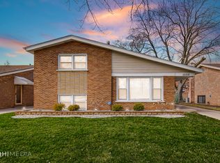 15216 Diekman Ct, Dolton, IL 60419