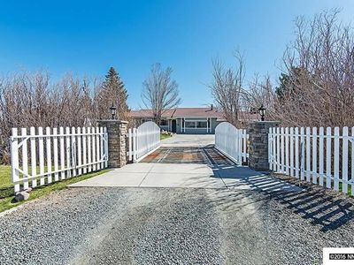 1027 Tillman Ln, Gardnerville, NV, 89460