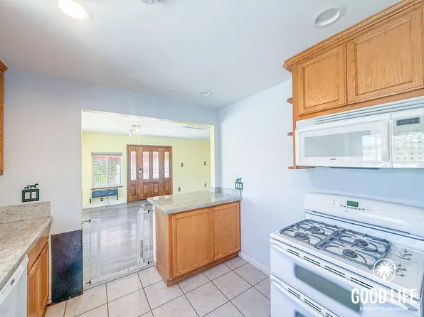 623 E St, Ramona, CA 92065