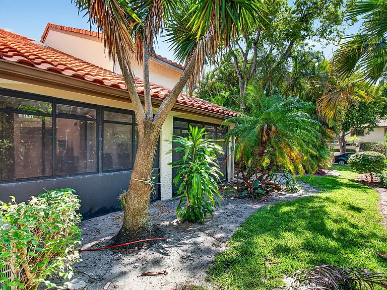 7865 La Mirada Dr — Photo 61
