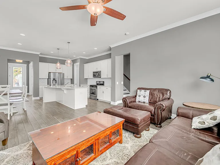 1658 Indy Dr — Photo 4