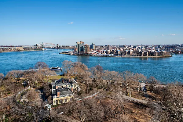 Sold by Corcoran | media 29