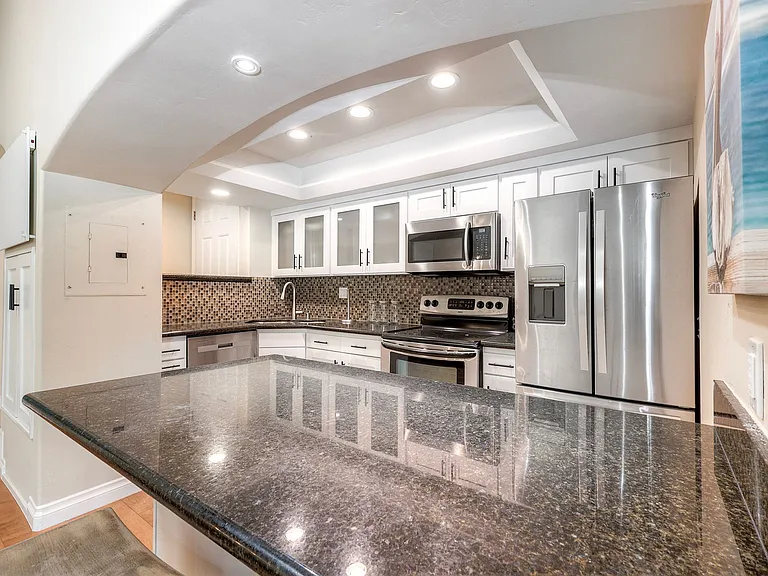 940 Sealane Dr #10 — Photo 12