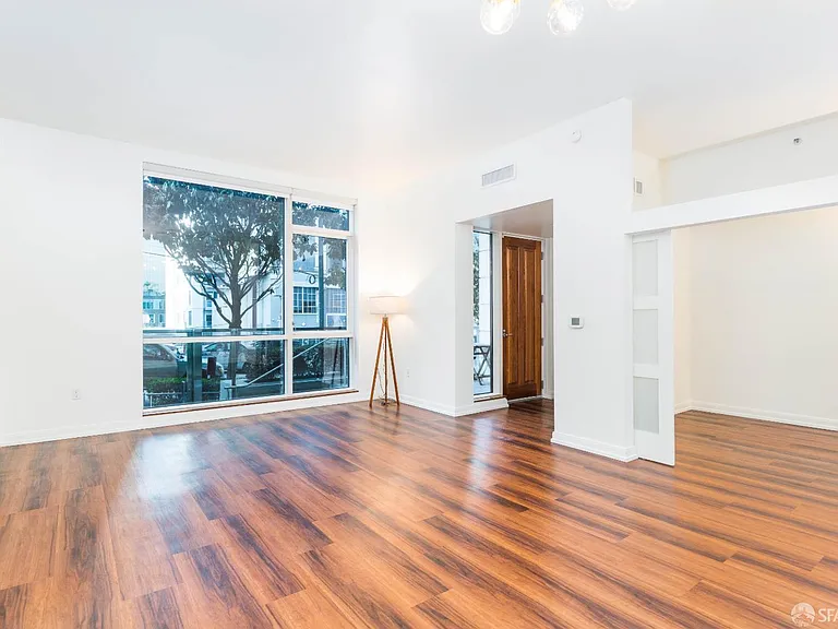 489 Harrison St #301 — Photo 3