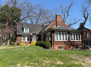 8364 Big Bend Blvd, Saint Louis, MO