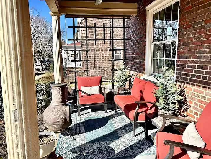 3 bed, 1.5 bath, 1848 sqft, $4,500 — Photo 2