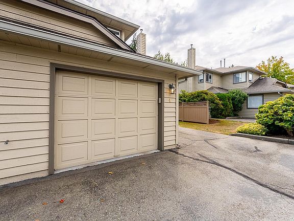 3rd image of 9727 152b St #4