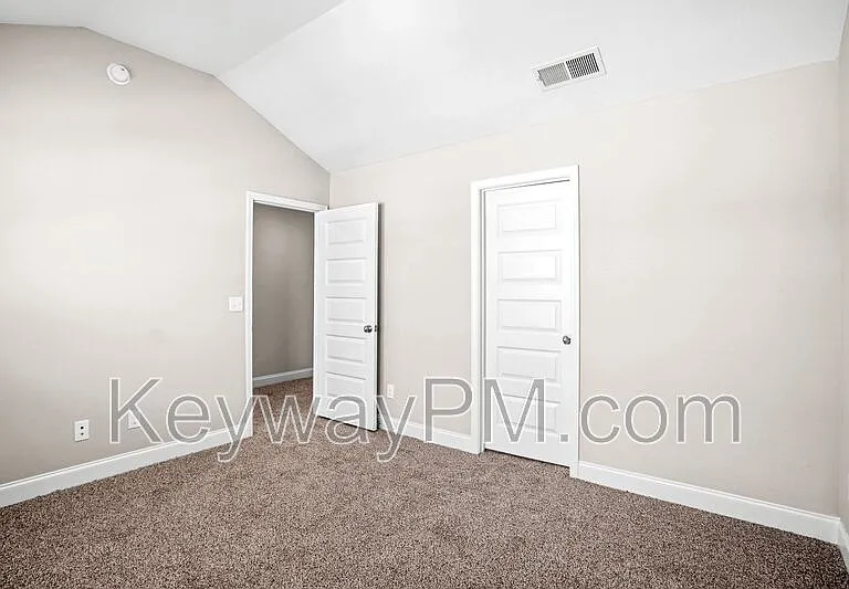 2071 Denmark Ave SE — Photo 20