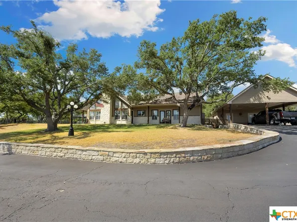 1947 Cottonwood Rd, Fischer, TX 78623